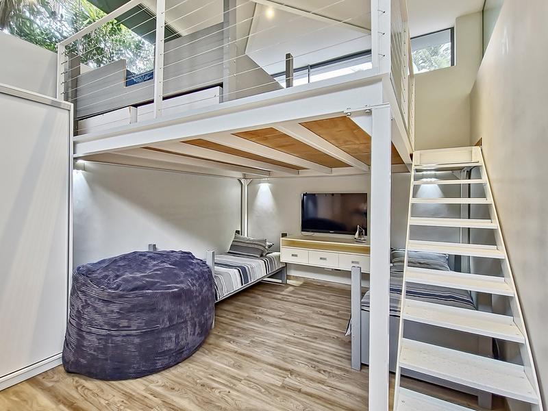 5 Bedroom Property for Sale in Bakoven Western Cape